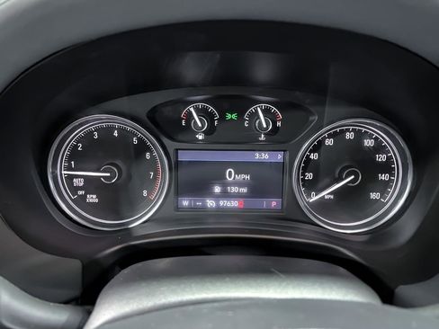 Used 2020 Buick Enclave Essence image 33