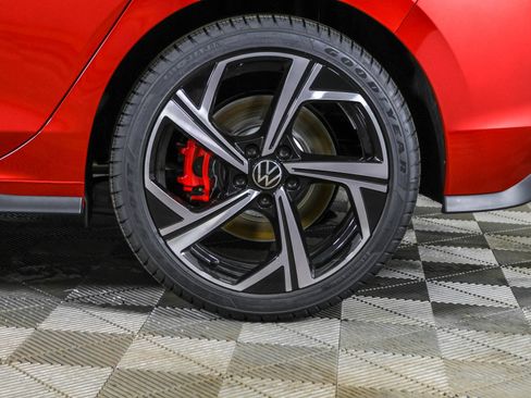 New 2026 Volkswagen GTI SE FWD image 18