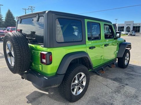 Used 2019 Jeep Wrangler Unlimited Sport S AWD/4WD image 3