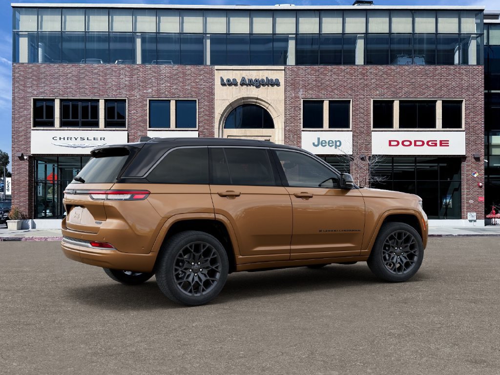 New 2027 Jeep Grand Cherokee Summit AWD/4WD image 4