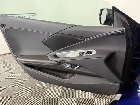 Used 2025 Chevrolet Corvette Z06 RWD image 15