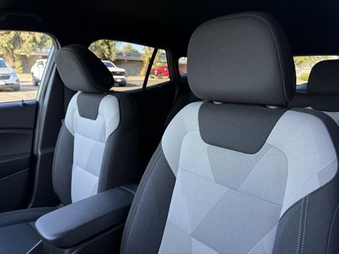 New 2025 Chevrolet Trax RS w/ Driver Confidence Package image 11