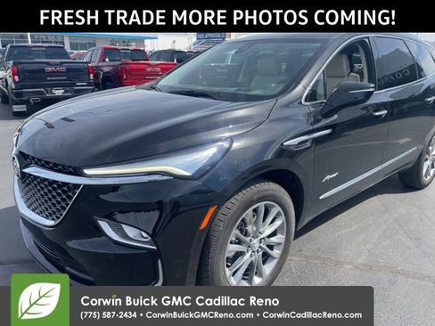 Used 2023 Buick Enclave Avenir image 1