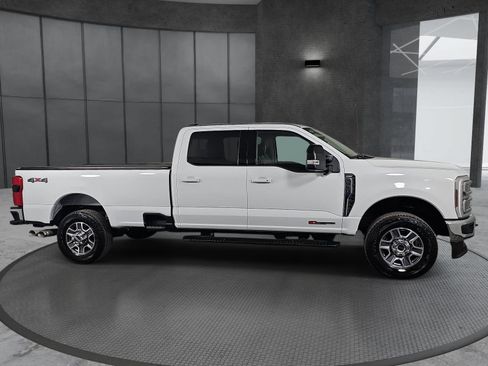 Used 2024 Ford F350 Lariat w/ Camper Package AWD/4WD image 4