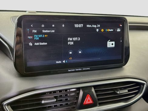 Used 2022 Hyundai Santa Fe SEL w/ Convenience + Premium Package FWD image 16