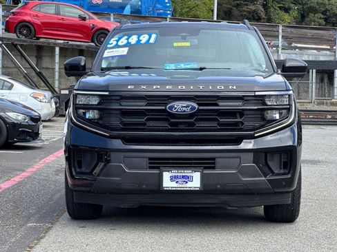 Certified 2025 Ford Expedition Active AWD/4WD image 13