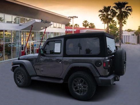 Used 2024 Jeep Wrangler Sport AWD/4WD image 5