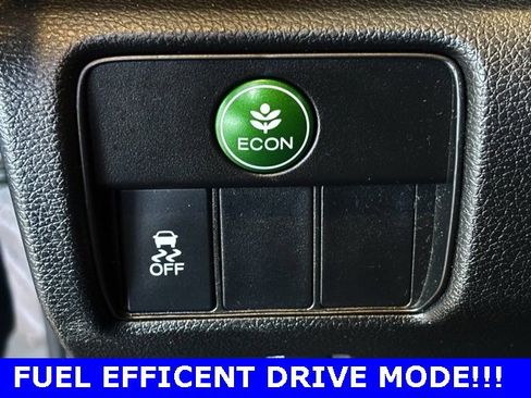 Used 2017 Honda Accord Sport image 4