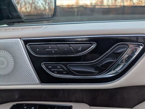 Used 2018 Lincoln Navigator Reserve w/ Technology Package image 14