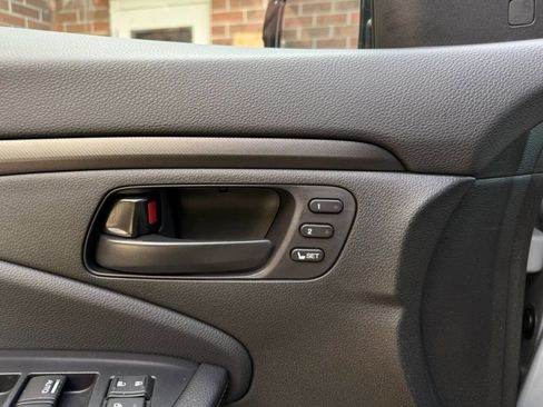 Used 2025 Honda Ridgeline TrailSport image 32