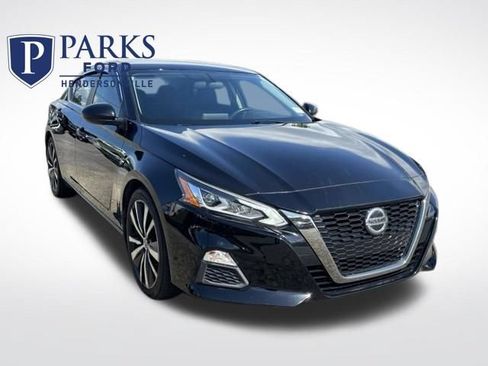 Used 2019 Nissan Altima 2.5 SR FWD image 1