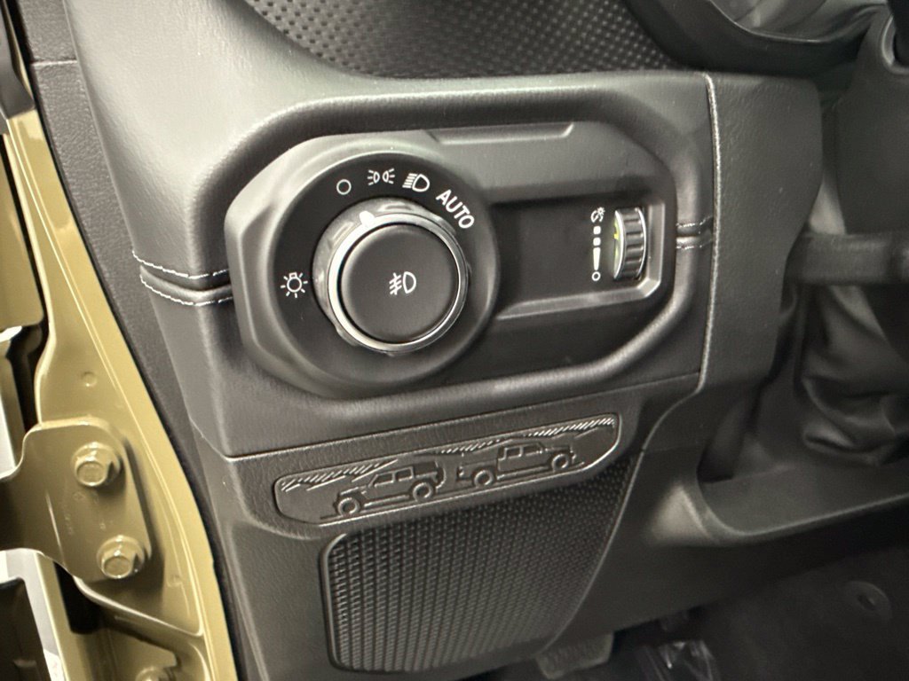 New 2026 Jeep Wrangler Unlimited Rubicon 392 w/ Quick Order Package 27X Moab AWD/4WD image 20