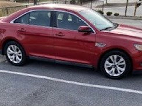 Used 2011 Ford Taurus SEL w/ 201A Rapid Spec Order Code image 4