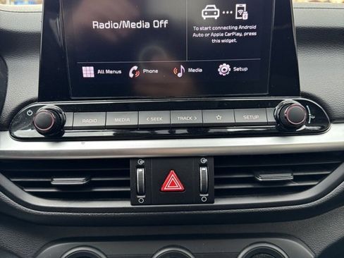 Used 2024 Kia Forte LXS image 17