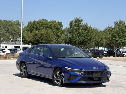 Used 2025 Hyundai Elantra SEL