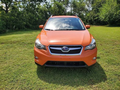 Used 2015 Subaru Crosstrek 2.0i Premium AWD/4WD image 2