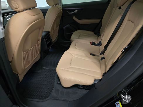 Used 2025 Audi Q8 Premium Plus w/ Premium Plus Package image 18