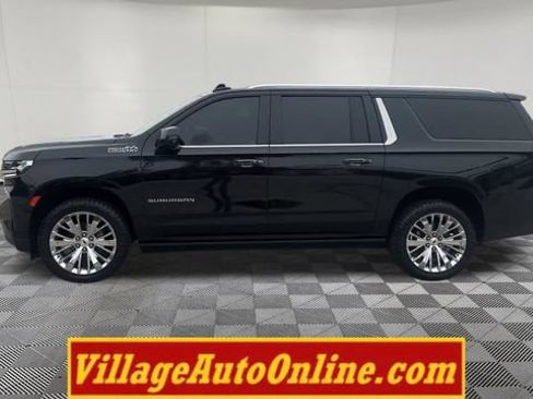 Used 2021 Chevrolet Suburban High Country w/ Premium Package AWD/4WD image 55