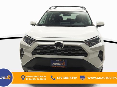 Used 2021 Toyota RAV4 Limited image 4