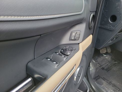 Certified 2023 Ford Expedition Limited image 7