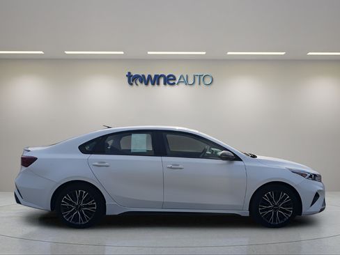 Used 2024 Kia Forte GT-Line FWD image 6