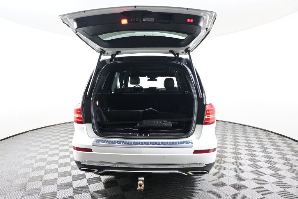 Used 2017 Mercedes-Benz GLS 450 4MATIC image 34