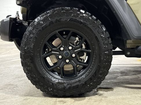 Used 2025 Jeep Wrangler Unlimited Sport S 4xe AWD/4WD image 26