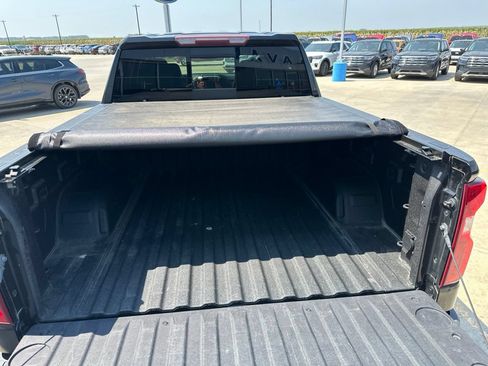 Used 2020 Chevrolet Silverado 1500 RST AWD/4WD image 10