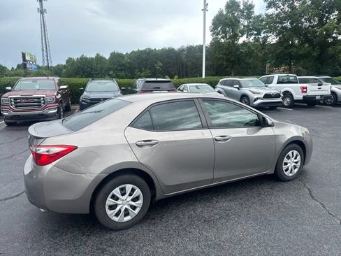 Used 2015 Toyota Corolla LE FWD image 7