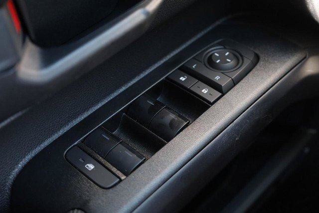 Used 2025 Toyota 4Runner SR5 AWD/4WD image 17