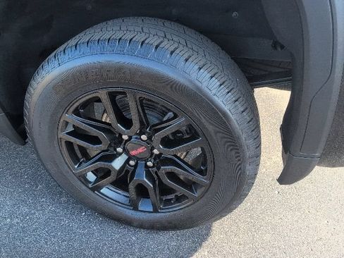 Used 2024 GMC Sierra 1500 Pro w/ Graphite Edition AWD/4WD image 17