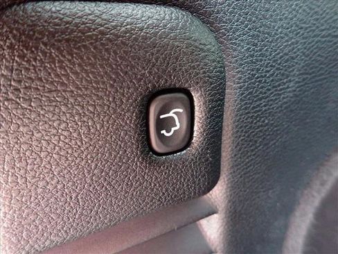 Used 2017 Jeep Grand Cherokee Trailhawk w/ Trailhawk Luxury Group image 9