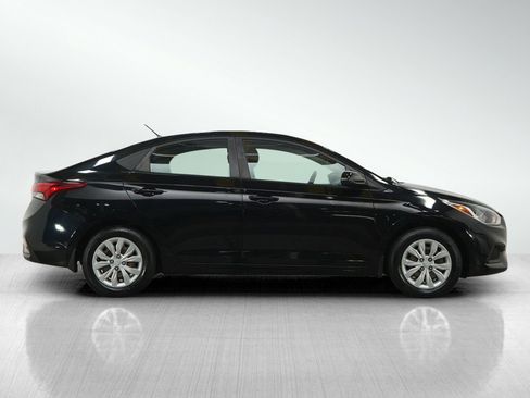 Used 2019 Hyundai Accent SE FWD image 6