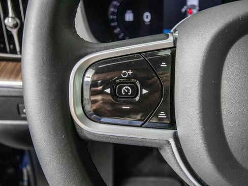 Used 2023 Volvo XC60 B5 Plus w/ Protection Package Premier FWD image 20