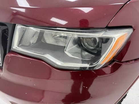 Used 2017 Jeep Grand Cherokee Altitude image 6