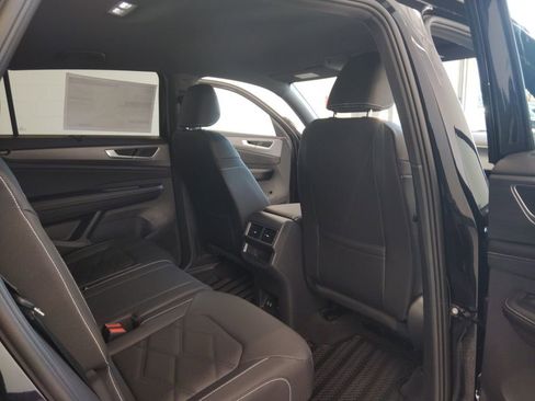 New 2026 Volkswagen Atlas Cross Sport SE FWD image 20