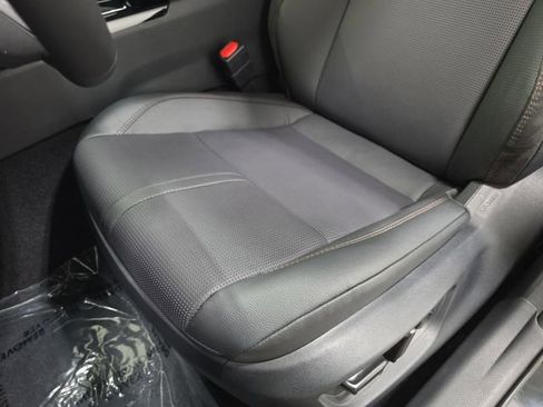 Used 2026 Toyota Camry XLE AWD/4WD image 27