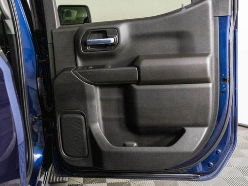 Certified 2022 Chevrolet Silverado 1500 Custom image 38