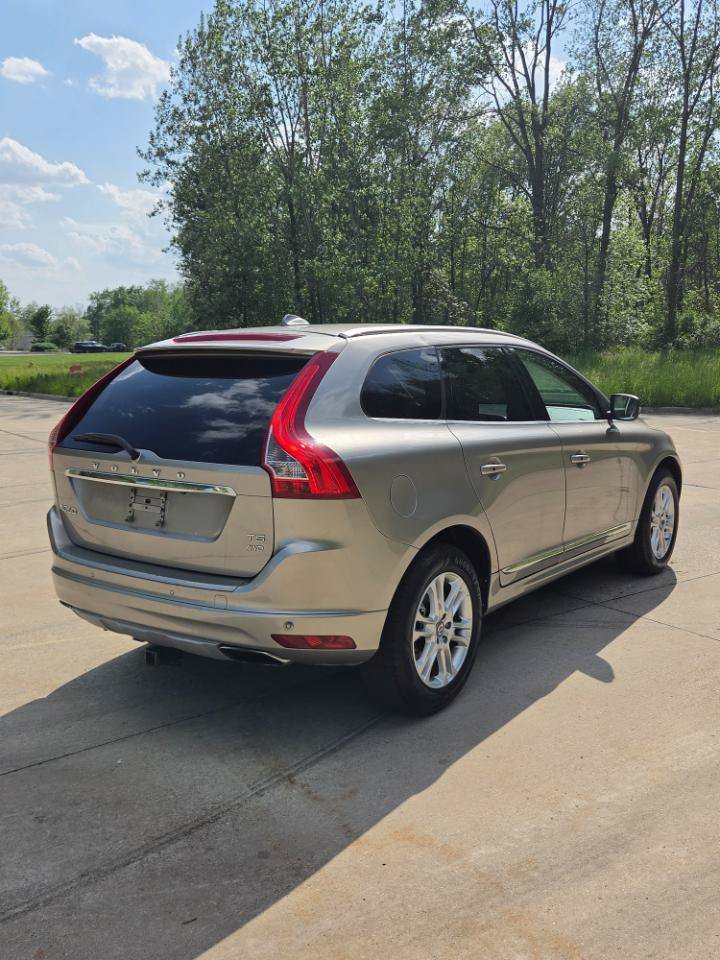 Used 2016 Volvo XC60 T5 Premier w/ Protection Package AWD/4WD image 5