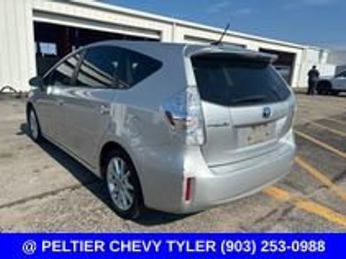 Used 2013 Toyota Prius V Five FWD image 6