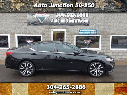 Used 2020 Nissan Altima 2.5 SR image 1