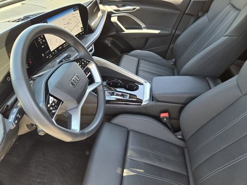 Certified 2025 Audi Q5 Prestige AWD/4WD image 17