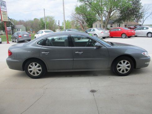 Used 2005 Buick LaCrosse CXL FWD image 16