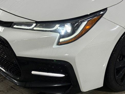 Used 2021 Toyota Corolla SE w/ Carpet Mat Package (TMS) image 9