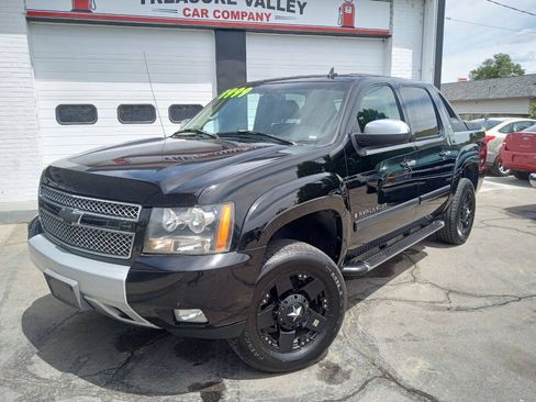 Used 2007 Chevrolet Avalanche LT w/ LT Preferred Equipment Group AWD/4WD image 2