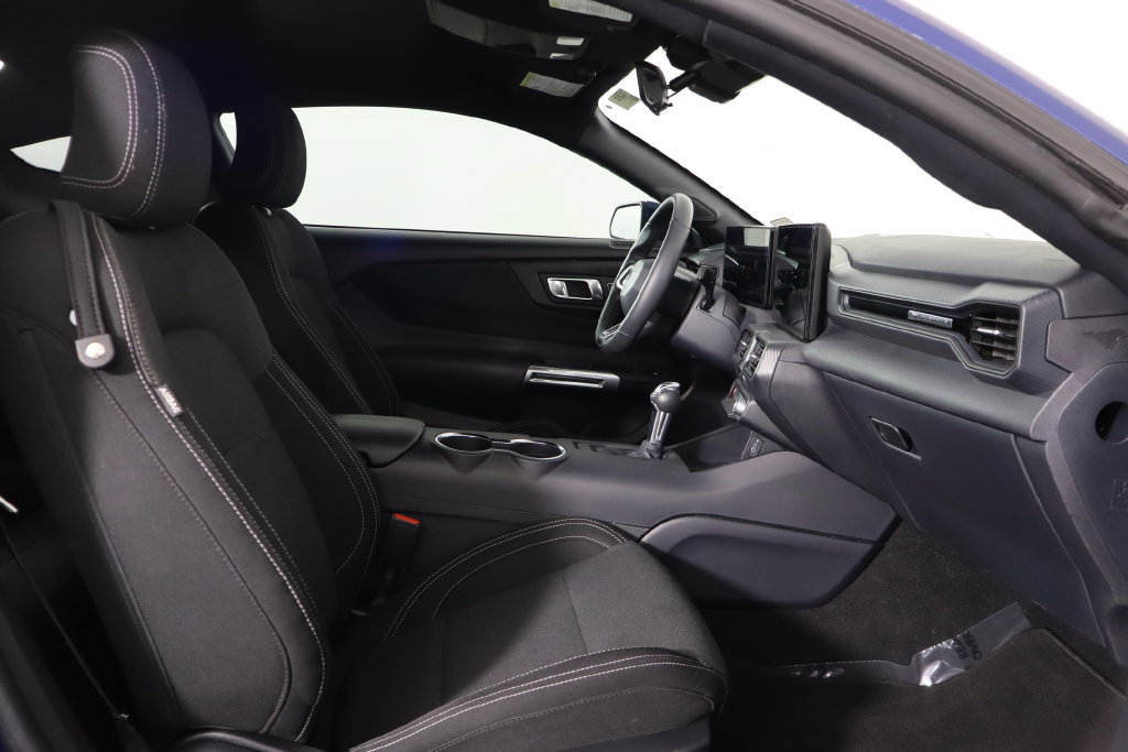 Used 2024 Ford Mustang Coupe RWD image 18