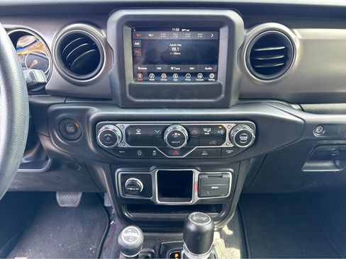 Certified 2022 Jeep Wrangler Unlimited Sport image 22