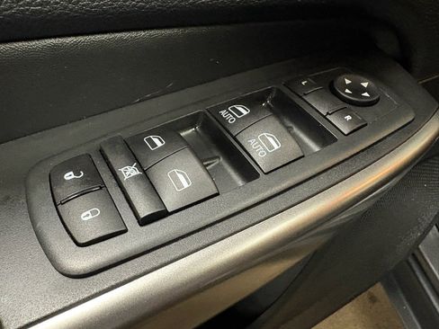 Used 2021 Jeep Cherokee Limited AWD/4WD image 14