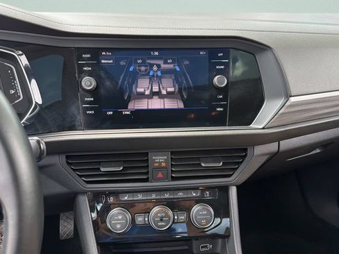 Used 2019 Volkswagen Jetta SEL FWD image 21