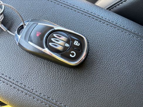 Used 2025 Buick Encore GX Preferred image 23